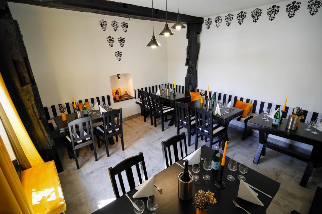 Hotel Klostermuehle Siebenborn Maring-Noviand ภายนอก รูปภาพ
