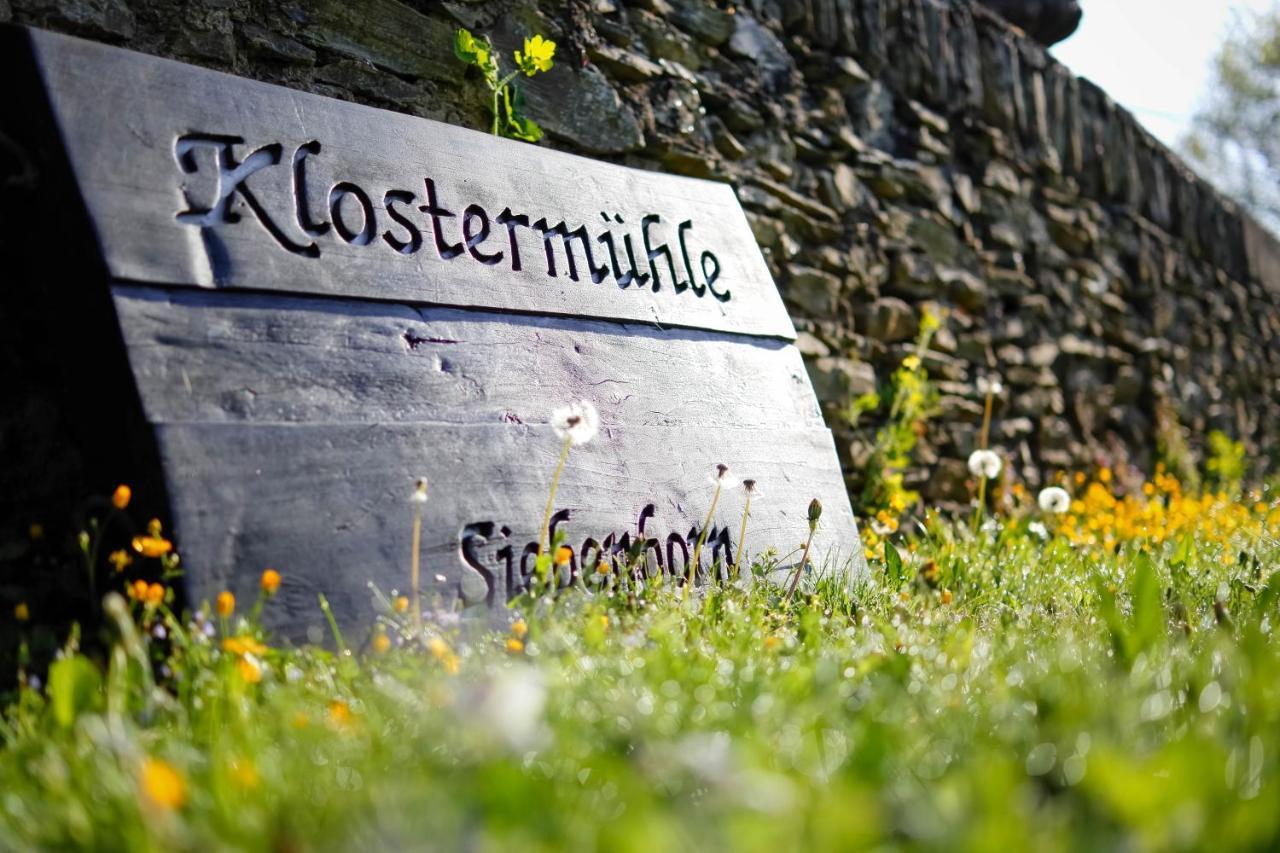 Hotel Klostermuehle Siebenborn Maring-Noviand ภายนอก รูปภาพ
