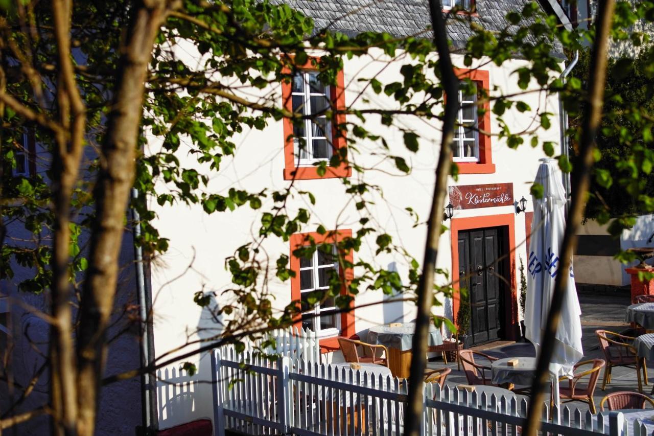 Hotel Klostermuehle Siebenborn Maring-Noviand ภายนอก รูปภาพ