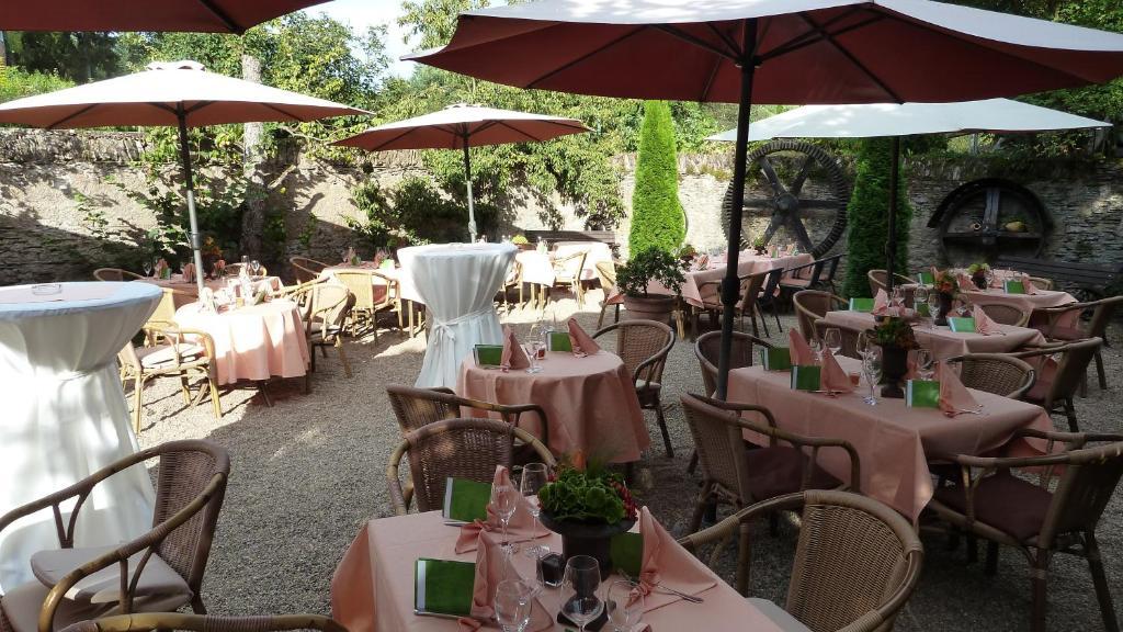 Hotel Klostermuehle Siebenborn Maring-Noviand ภายนอก รูปภาพ